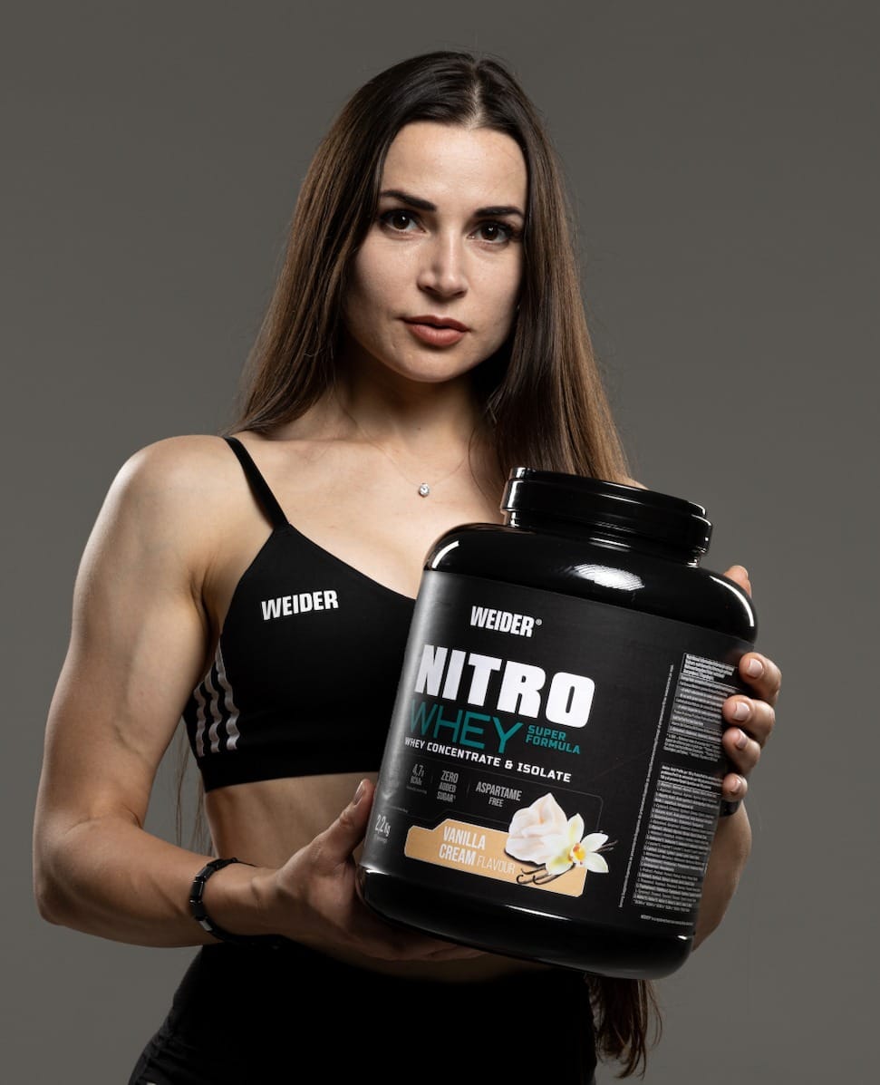 nitro_whey_super_formula_vainilla_cream_2_2kg_lifestyle_2
